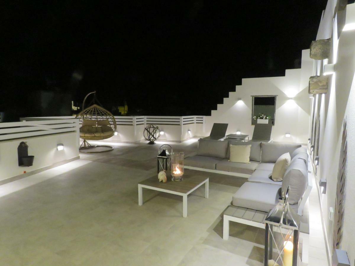Catria Villa ฟาวีญานา ภายนอก รูปภาพ