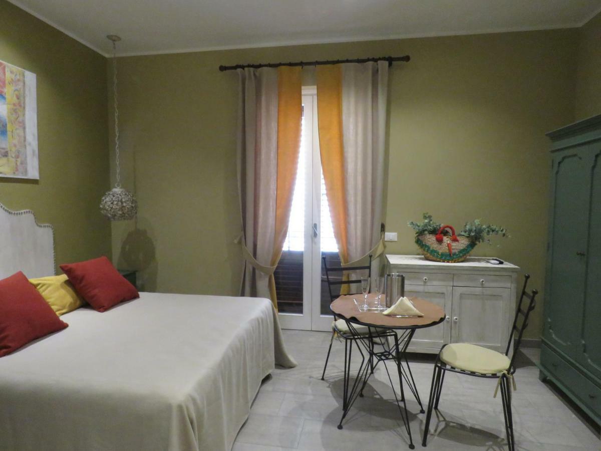 Catria Villa ฟาวีญานา ภายนอก รูปภาพ